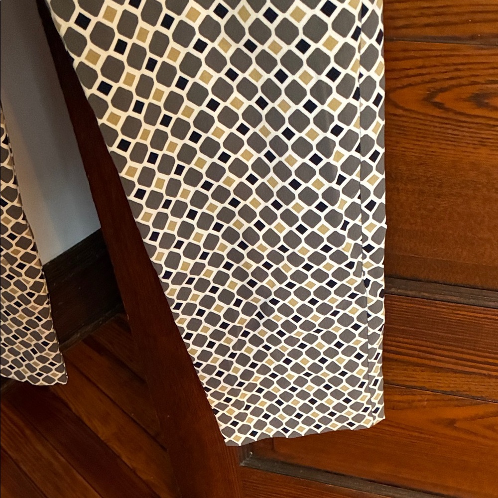 Straight-Leg Navy & White Geometric Print Pants - Picture 5 of 6